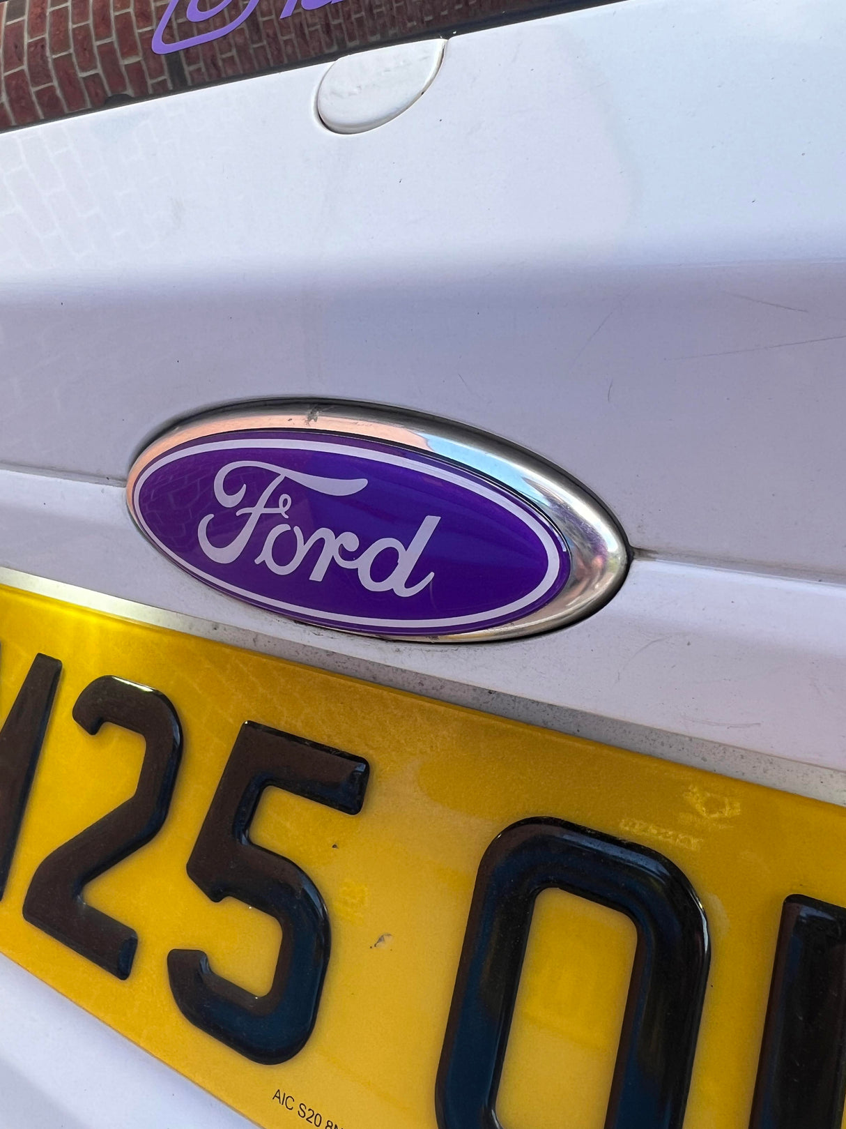 "Oval" Ford Gel Badge Overlays - Mk7.5 Fiesta (Facelift) Including ST