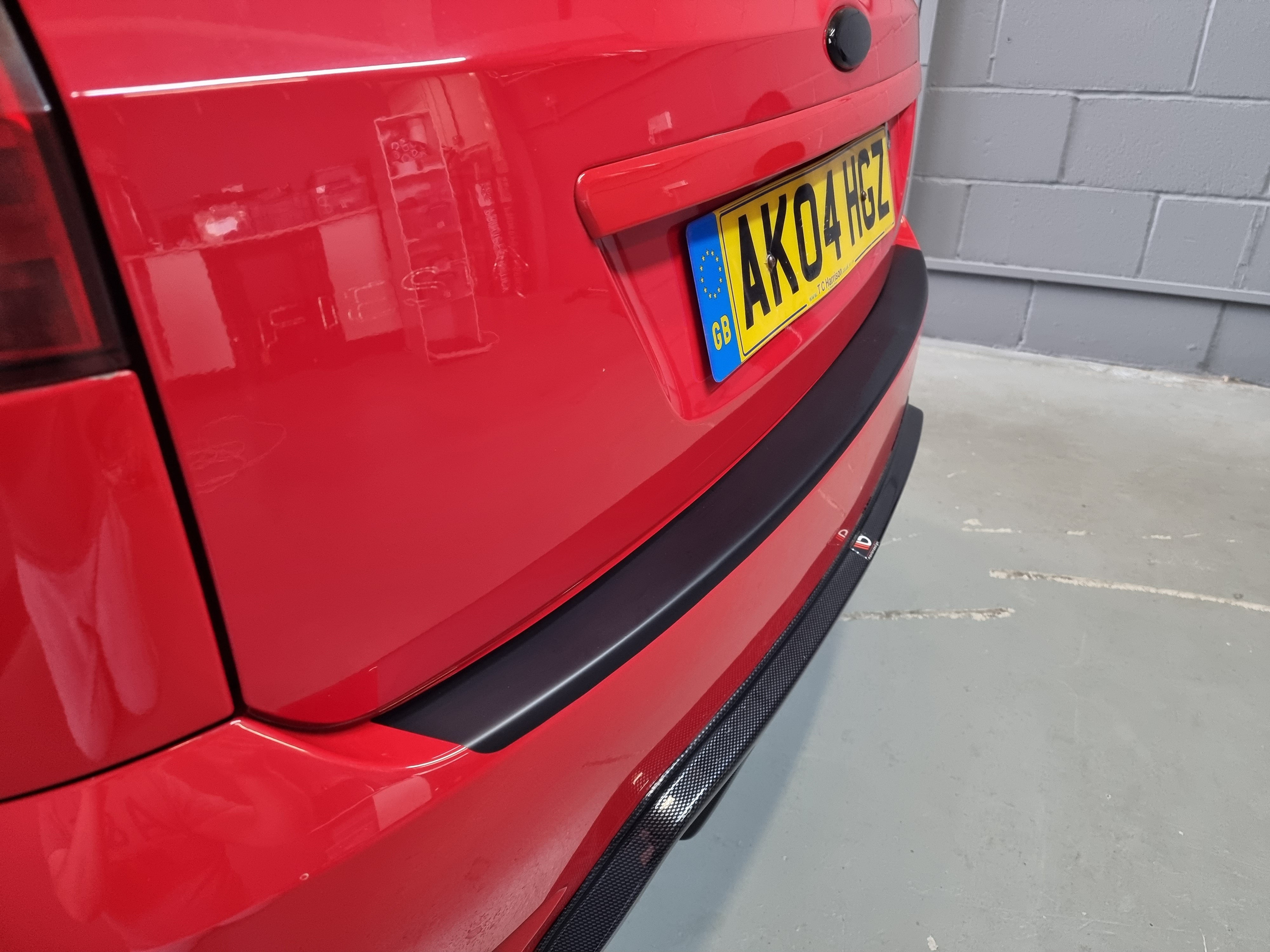 Ford fiesta deals rear bumper protector